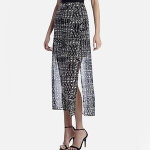 NEW WITH TAGS Vince Camuto Geo Diamond Maxi Skirt size 8